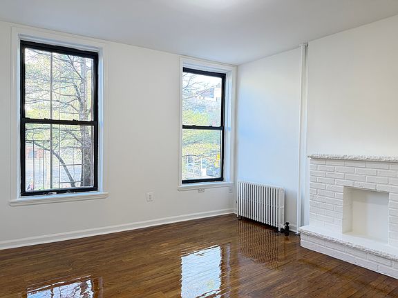 2nd image of 641 Hudson St #2A