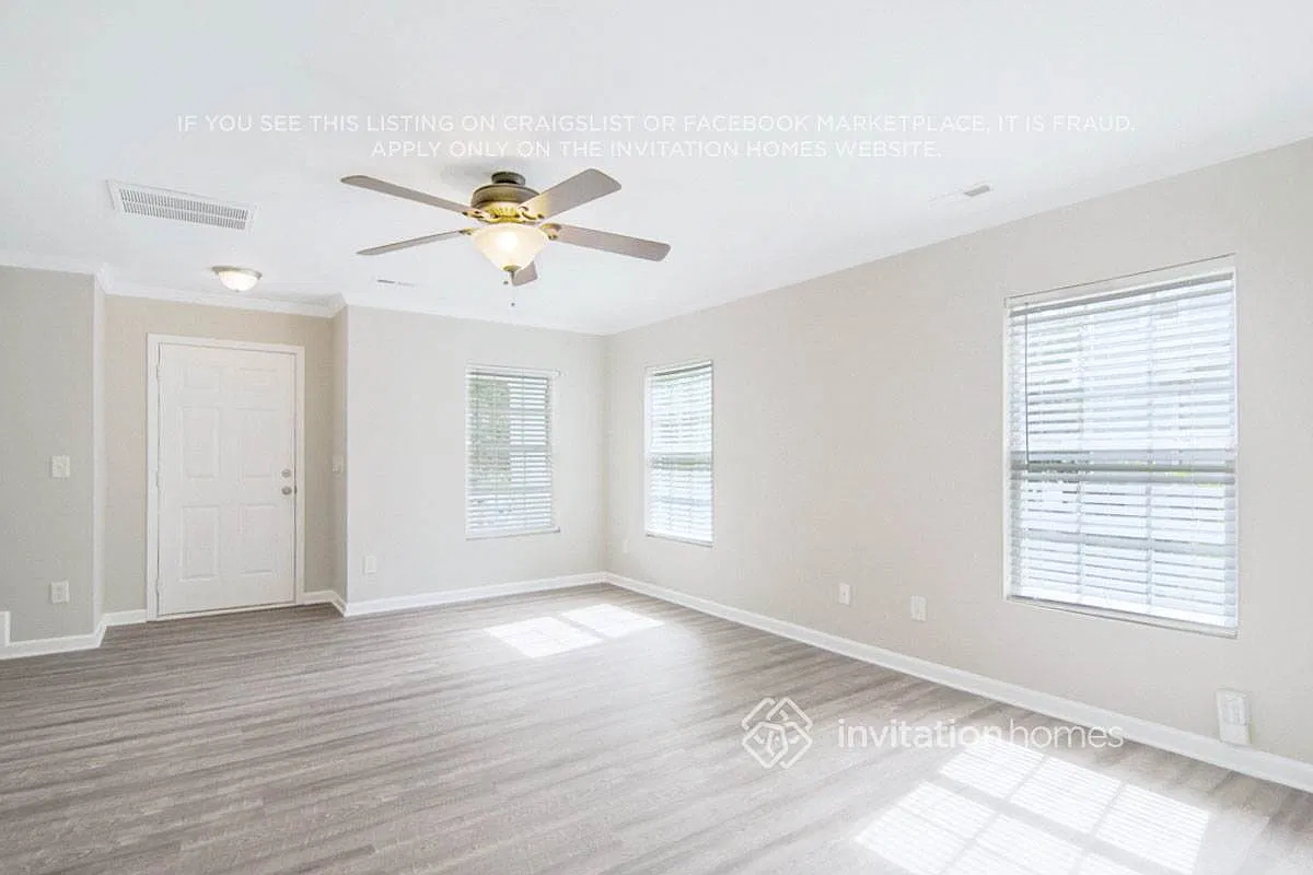 523 Pebblestone Dr Durham, NC 27703 — Photo 2