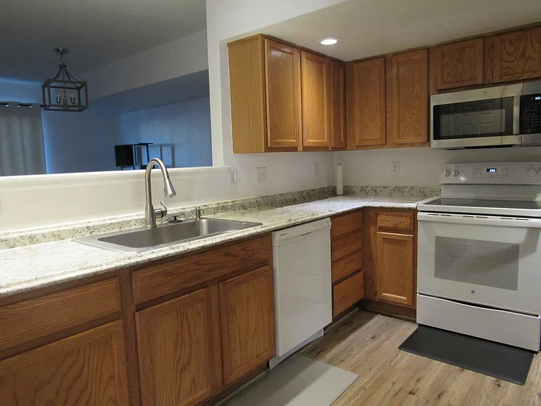 3463 Applegate Dr — Photo 3