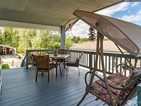 2nd image of 6638 Virgo Lane NE