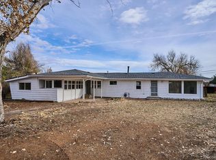 2110 Eagle Cir, Aurora, CO 80011