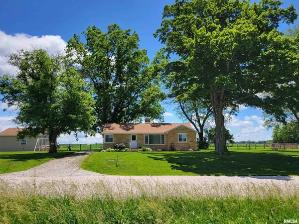 1521 Concord Rd, Jacksonville, IL 62650