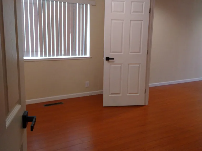 Guest bedroom / Office