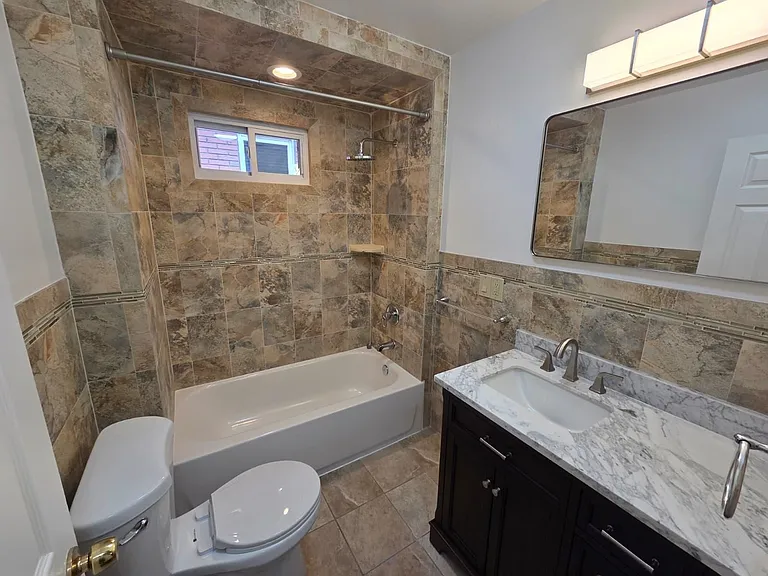 5 Bay Ave #2 — Photo 13