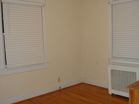 5th image of 115 S 11th Ave