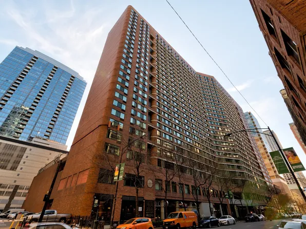 211 E Ohio St, Chicago, IL