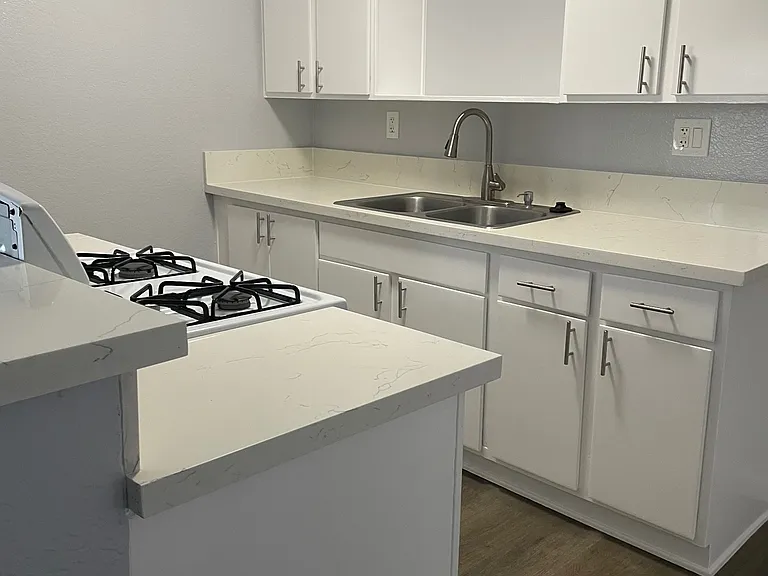 Sunrise Apartments Homes — Photo 43