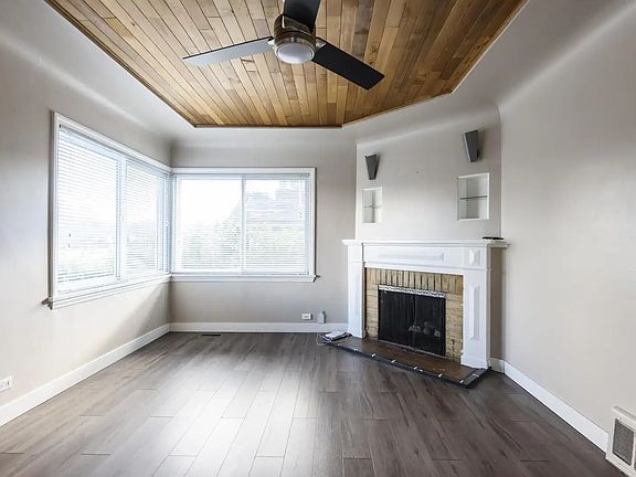 3rd image of 4525 Knight St #45