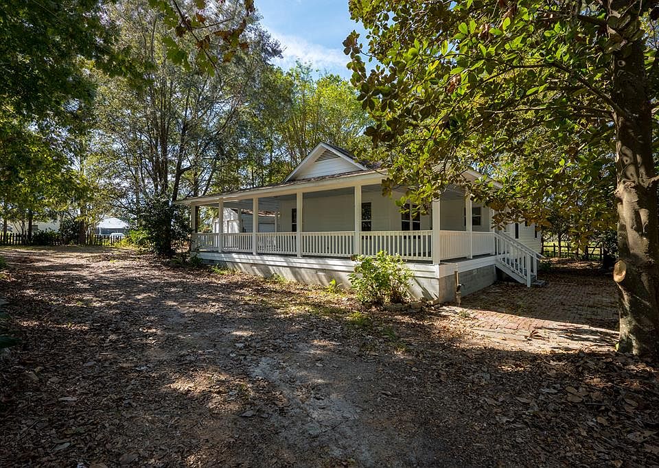 1st image of 5436 Camellia Dr S