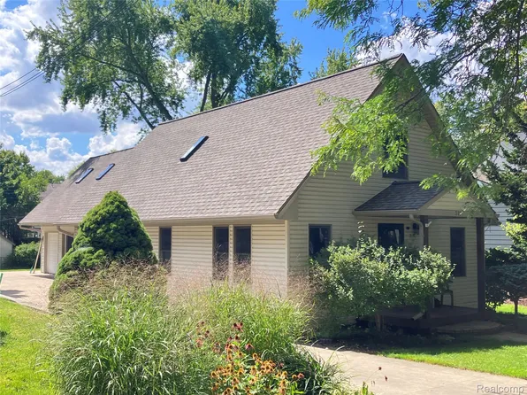 319 Drace St, Rochester, MI 48307