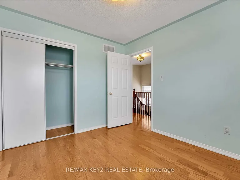 633 Caboto Trl — Photo 27