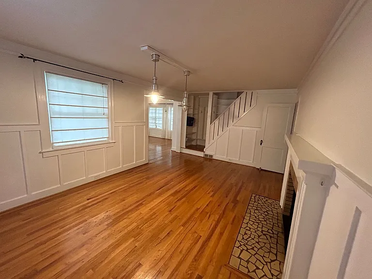 2461 Lyndhurst Ave — Photo 120