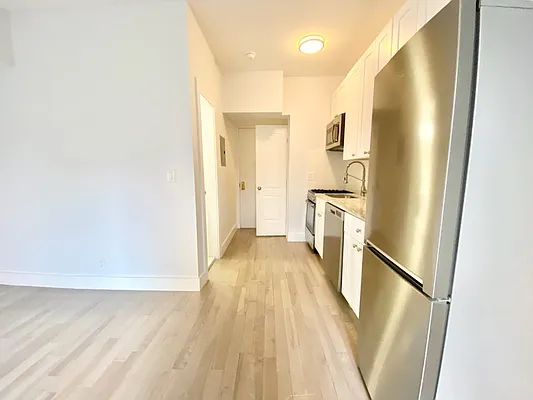 Rented by EastMount Realty LLC | media 21