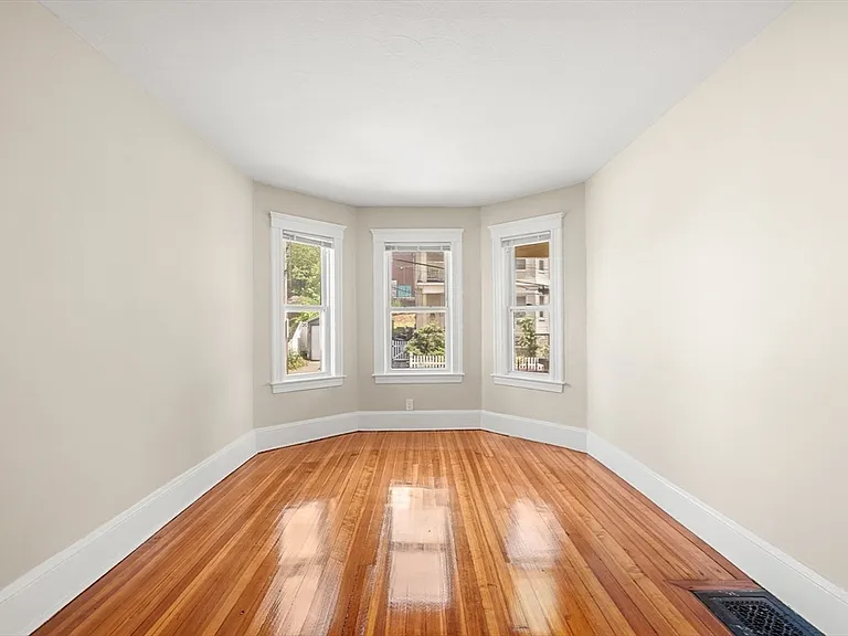 79 Nelson St #1 — Photo 11