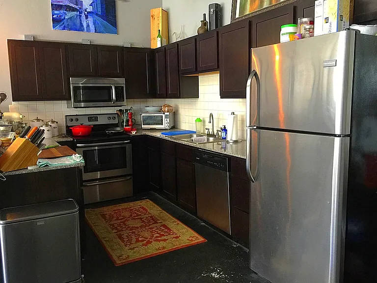 3317 N Shartel Ave — Photo 5