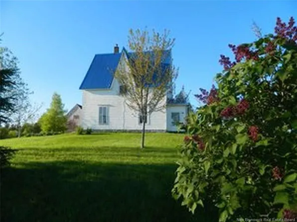 131 Fairfield Rd, Sackville, NB E4L 2X5