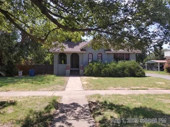 512 N College St, Cordell, OK 73632
