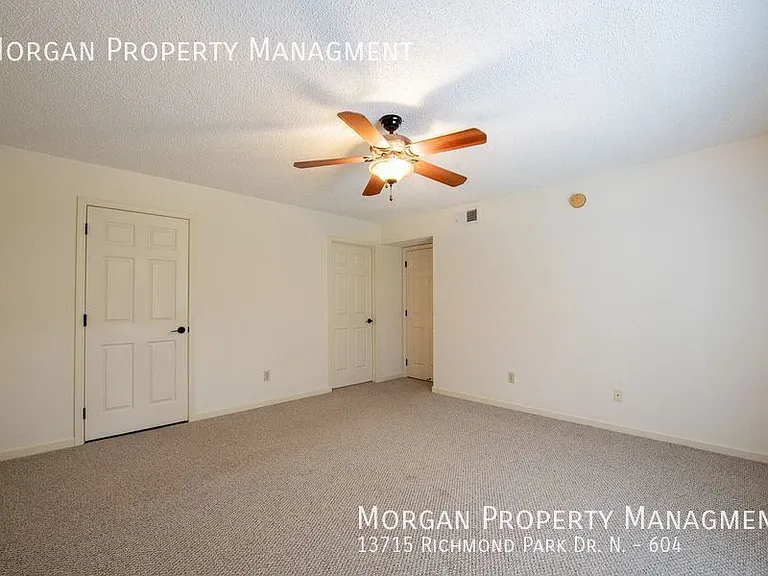 13715 Richmond Park Dr N #604 — Photo 23