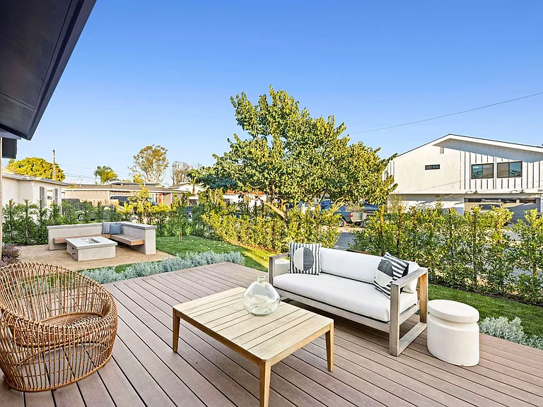 354 La Perle Ln — Photo 9