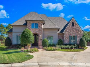 205 Summertree Ct, Bossier City, LA 71111