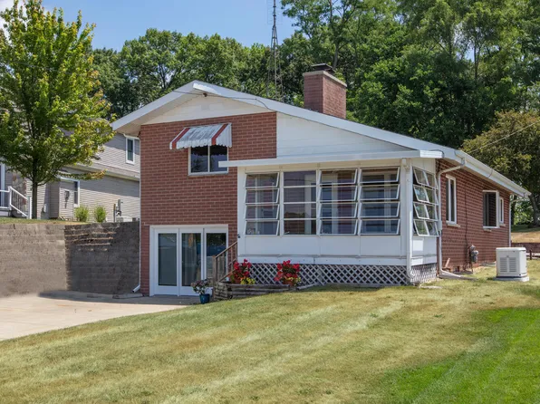 70293 Sunset Blvd, Union, MI 49130