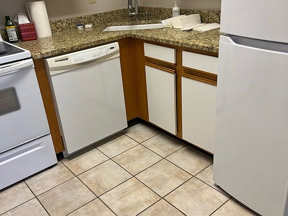 New refrigerator and dishwasher