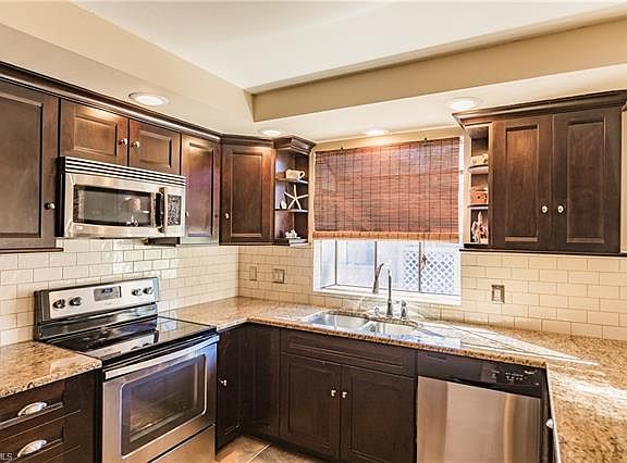 3rd image of 6601 Rolland Ct