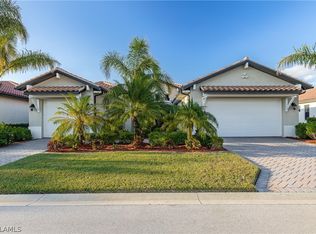 10041 Avalon Lake Cir, Fort Myers, FL 33913