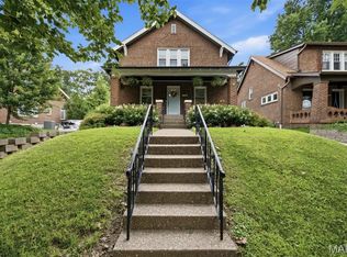 7360 Northmoor Dr, Saint Louis, MO 63105