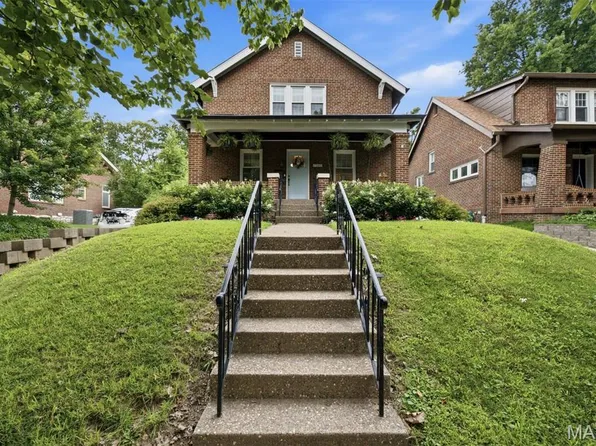 7360 Northmoor Dr, Saint Louis, MO 63105