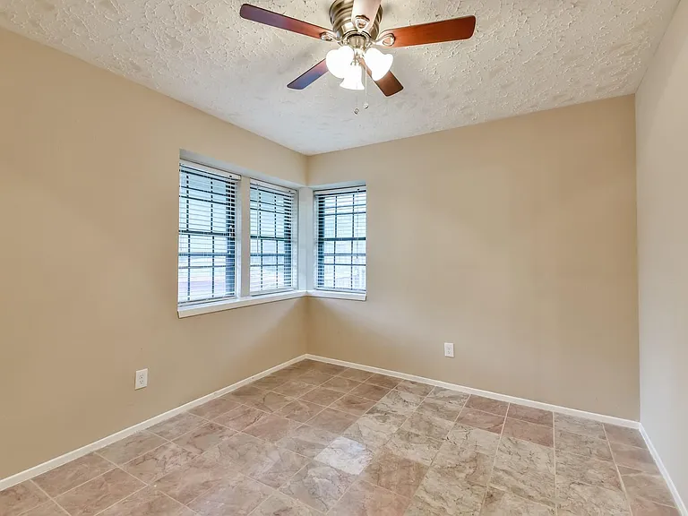 9503 Bent Spur Ln — Photo 24