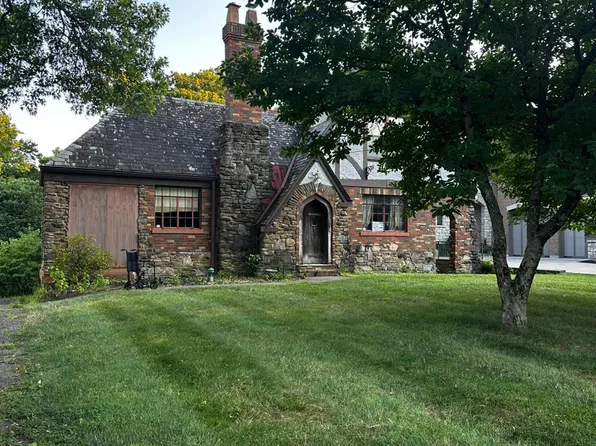 1346 Suncrest Dr, Cincinnati, OH 45208