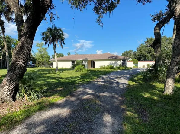 5760 Howard Creek Rd, Sarasota, FL 34241