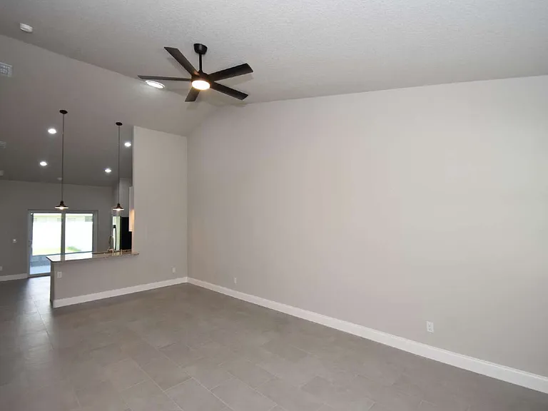 17 Ryapple Ln #A — Photo 5