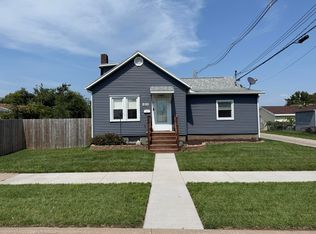 1811 Baker Ave, Muscatine, IA 52761