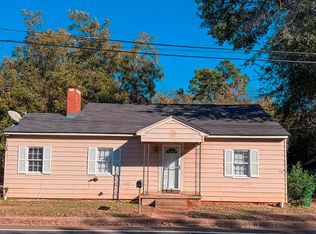 404 Crockett Rd, Palestine, TX 75801