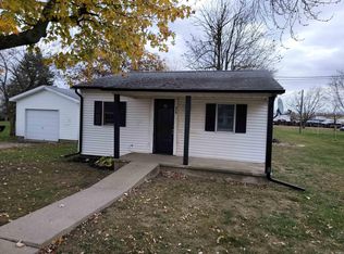 313 State St, Lynn, IN 47355