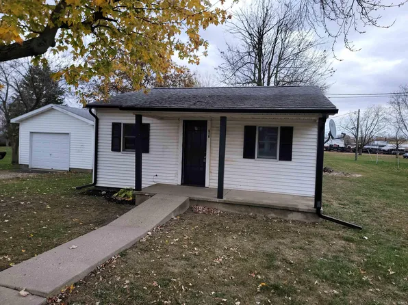 313 State St, Lynn, IN 47355