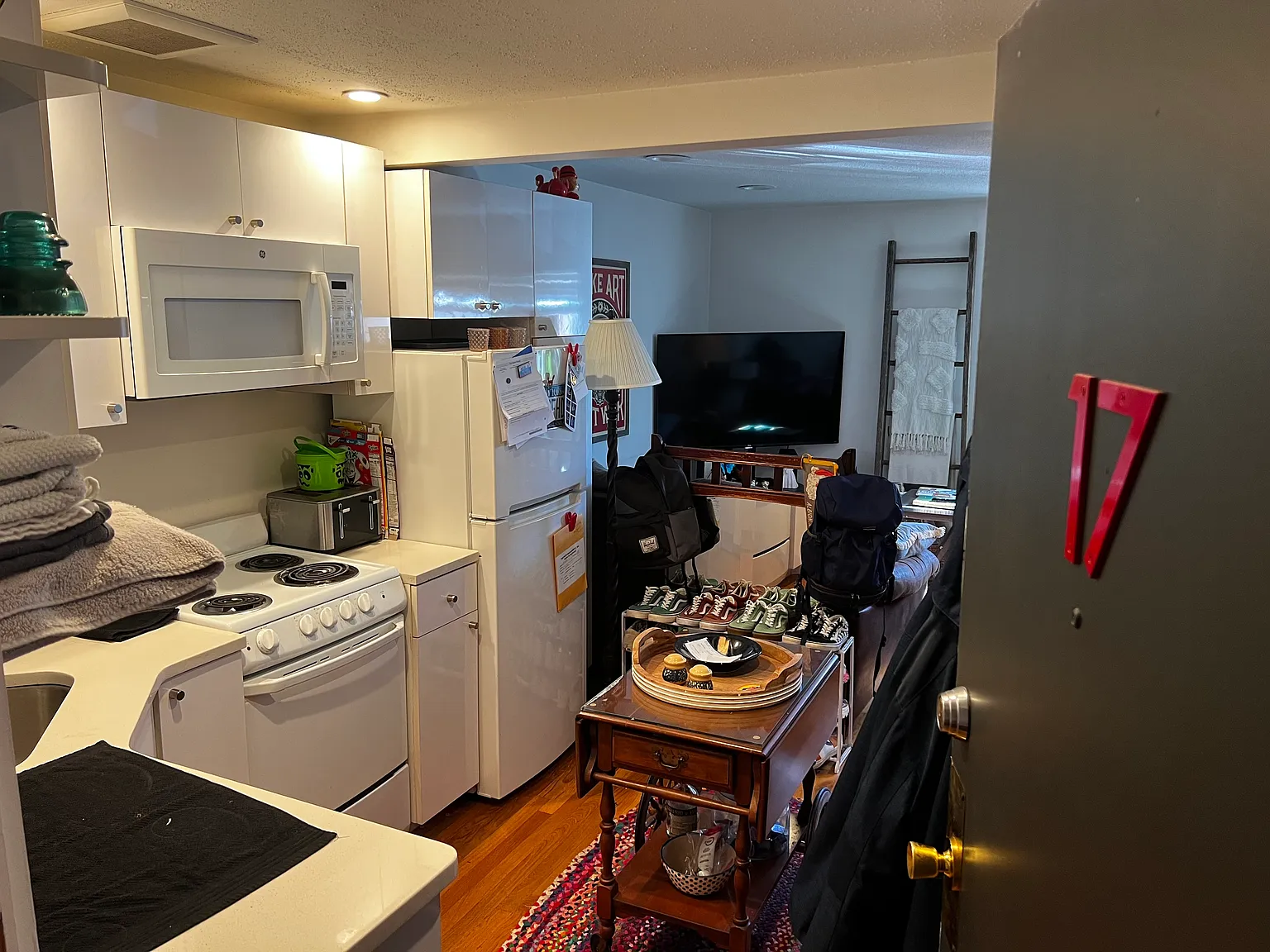 Studio, $2,125 — Photo 4