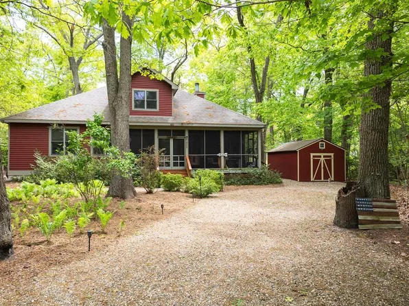 18774 Old Field Rd, New Buffalo, MI 49117