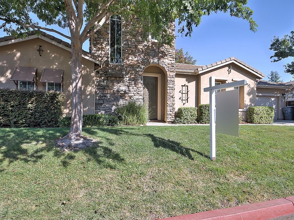 1st image of 2143 Sterling Dr #11