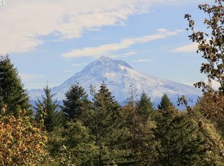 41057 SE Vista Loop Dr, Sandy, OR 97055