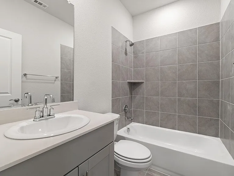304 Scenic Point Dr — Photo 10