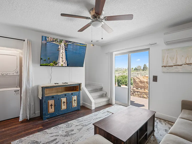 7508 Osuna Rd NE — Photo 1