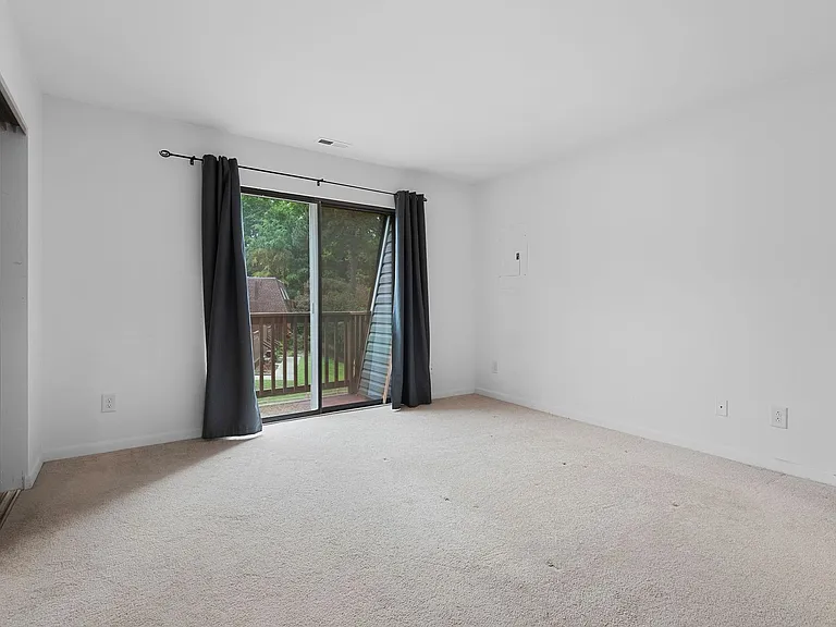 270 Summerwalk Cir — Photo 17