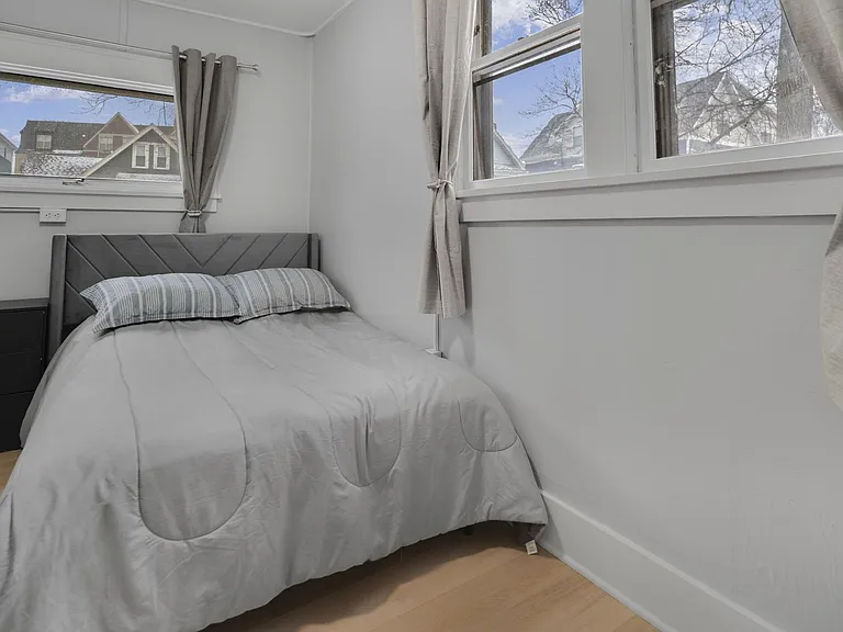 104 Harvard Pl — Photo 232