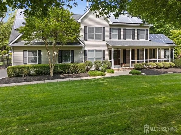 8 Ruedeman Dr, Plainsboro, NJ 08536