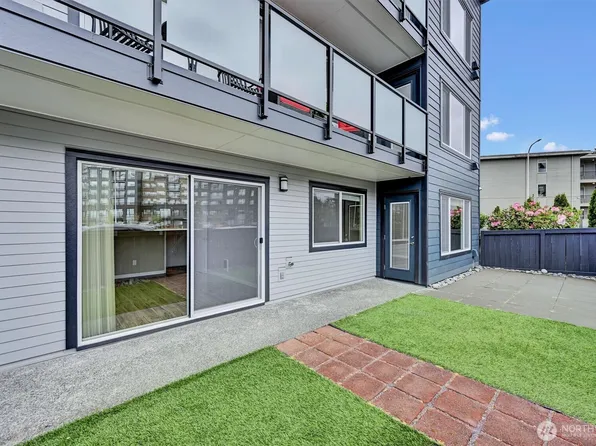 1175 Harrington Place NE #101, Renton, WA 98056