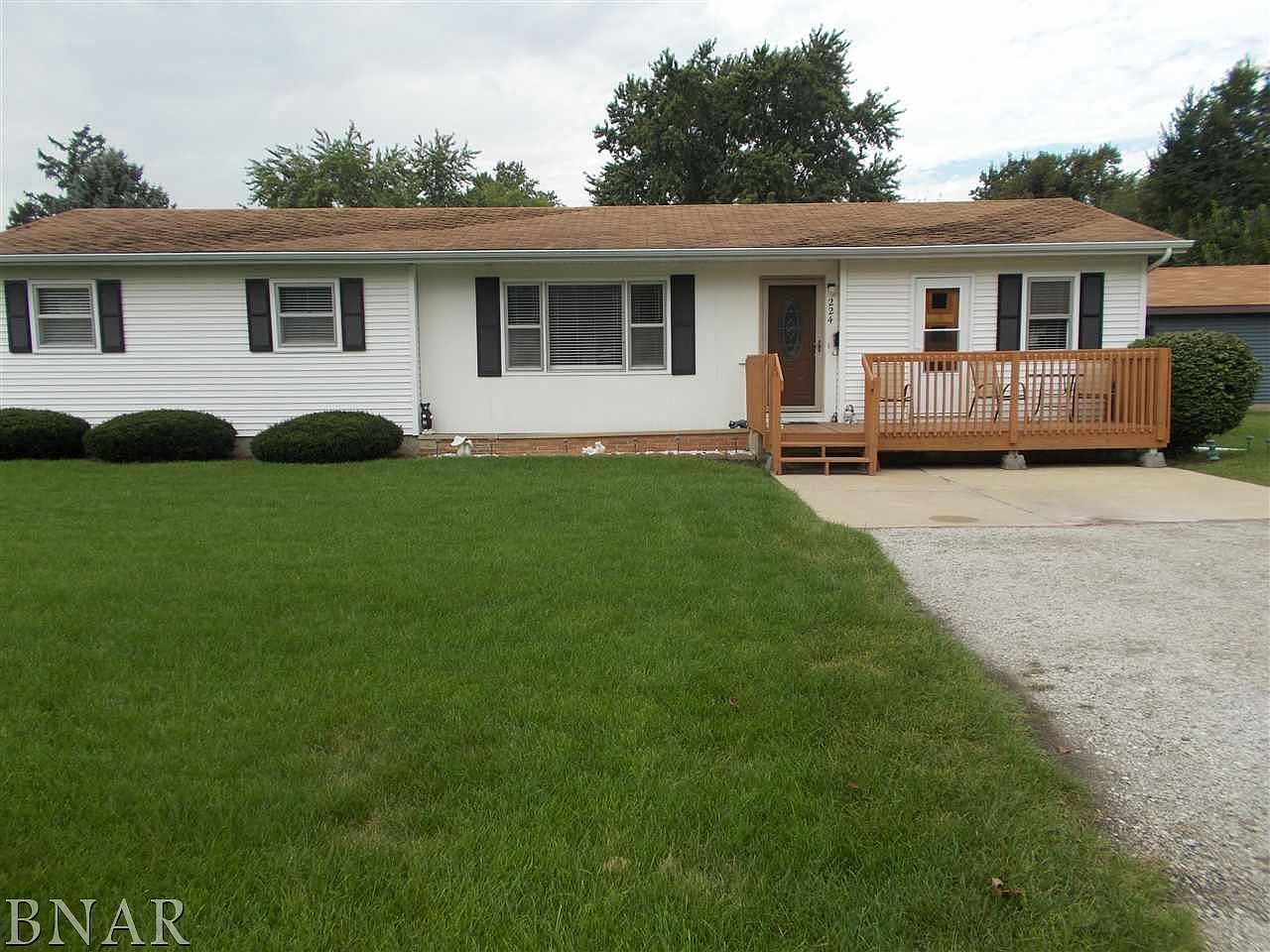 224 Gerrard St, Chenoa, IL 61726 Zillow