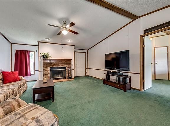 3rd image of 2032 Midlake Ln